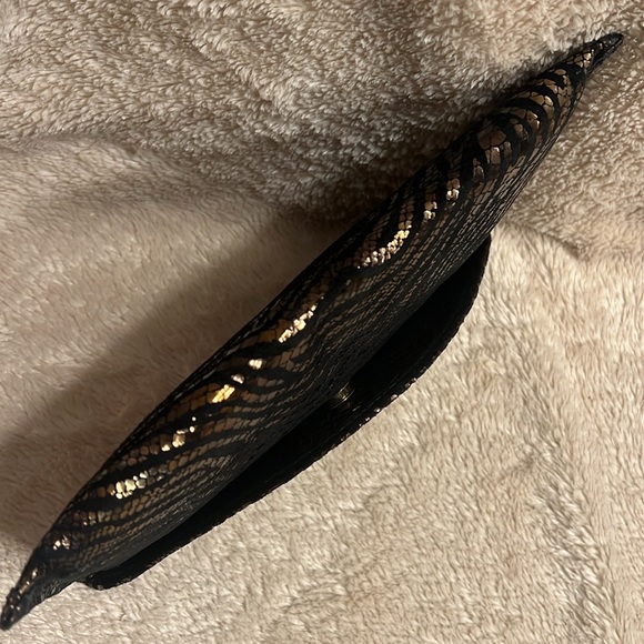 LUIS ALEXANDER Iridescent Belle Crossbody Clutch